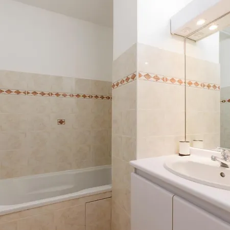 Le Merou De Giens Apartment *